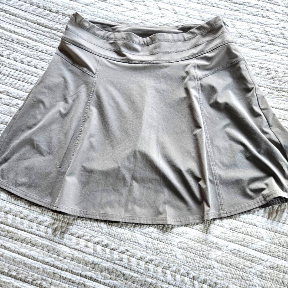 Athleta Skort - Light Gray